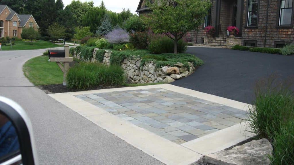 Thermal Bluestone Pattern Flagging Lang Stone