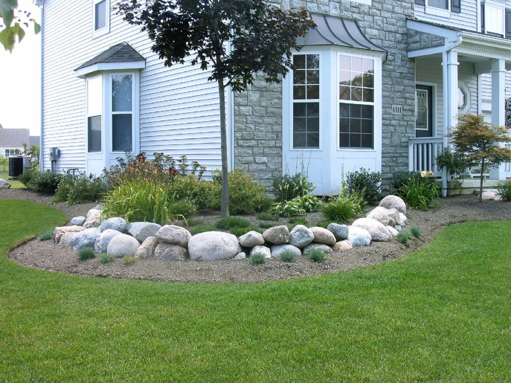 Granite Boulders – Lang Stone