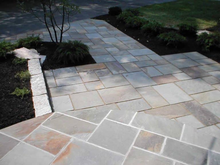 Bluestone Irregular Flagging Paths and Patios Lang Stone